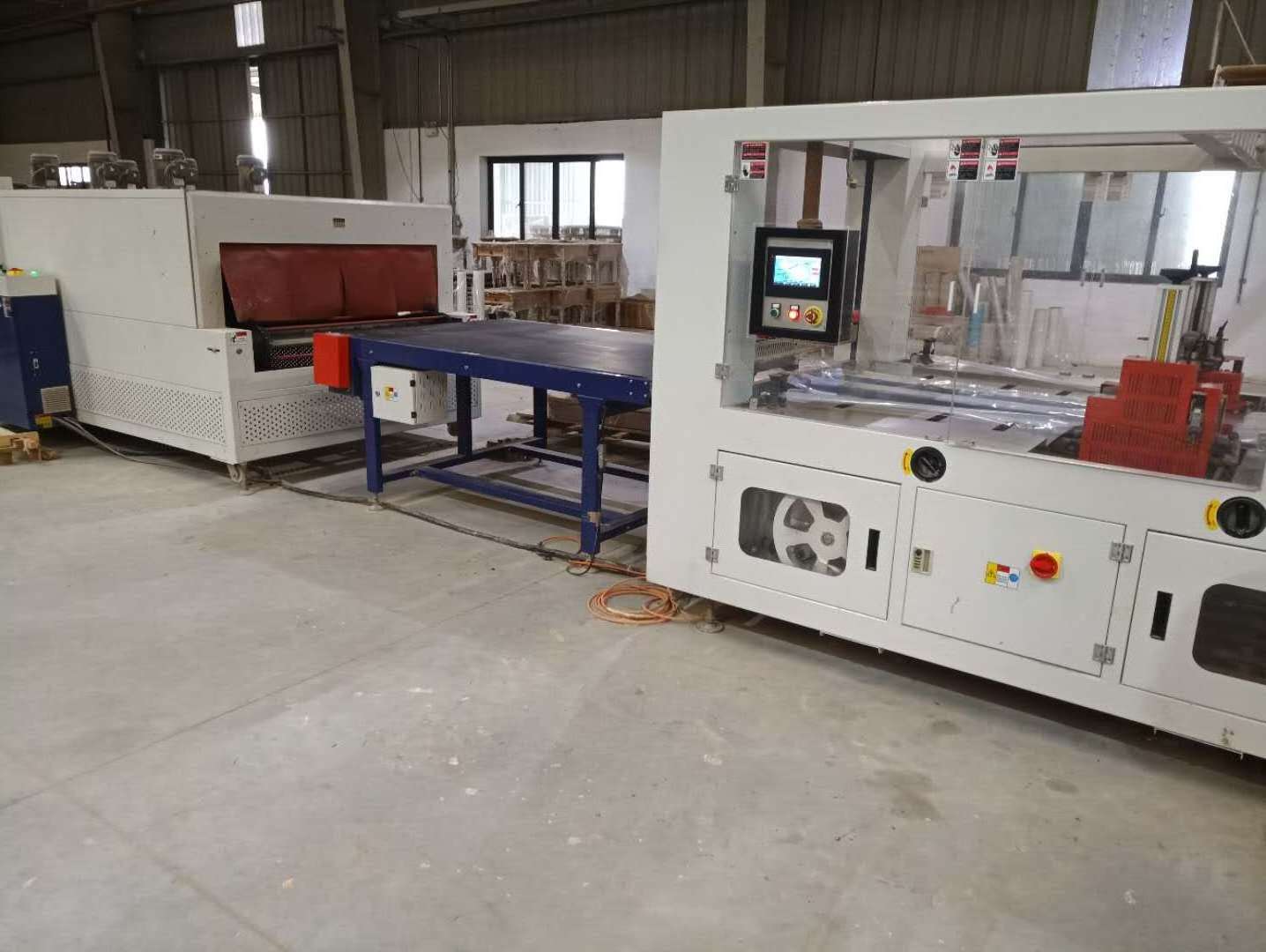 Multiple Gutters Double Side Sealing And Shrink Packing Machine