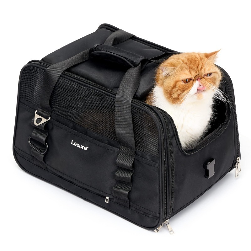 Promotional Cat Backpack Harness Foldable Soft Pet Harness Small Dogs Fully Ventilated  Pet Backpack