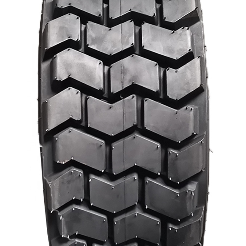 YHS tyre industrial skidsteer bobcate tyres 10-16.5 12-16.5 SKS-4 pattern for sale