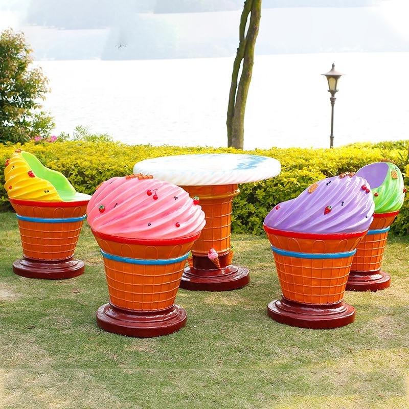 Shop furniture resin ice cream sculpture fiberglass ice cream table and chair sculpture