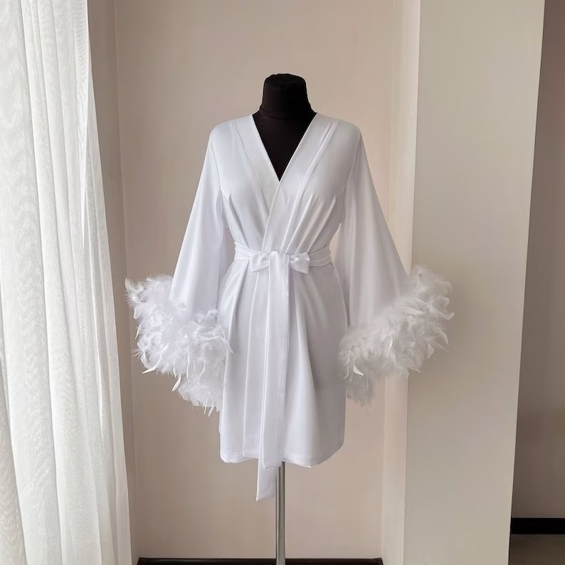 Bridesmaid Robes White Boudoir Robe Wedding Morning Satin Bride Robes With Feathers