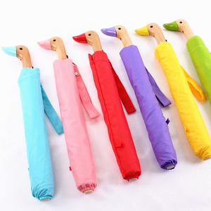 3 Fold Custom Kids Lovely Fancy Wooden Multi-color Animal Yellow Bird Duck Head Handle Umbrella