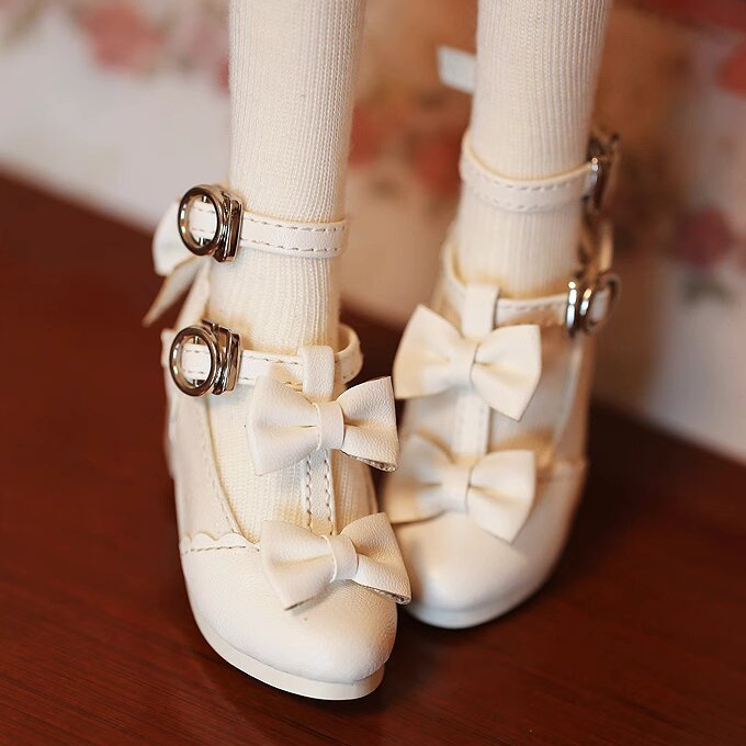 Customized high-quality  BJD shoes boots blyth pu dolls Accessories /silicone doll high heels