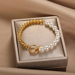 Go Party 18K Gold Plated Stainless Steel Jewelry Non Tarnish Cuban Chain Pearl Bracelet OT Buckle Pearl Bracelets Women