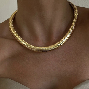 Design Jewelry Women's Stainless Steel Choker Simple Individual Metal Circle Short Chunky Flat Snake Chain Necklace