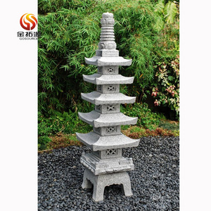 Outdoor Japanese garden stone five-layer pagoda lantern