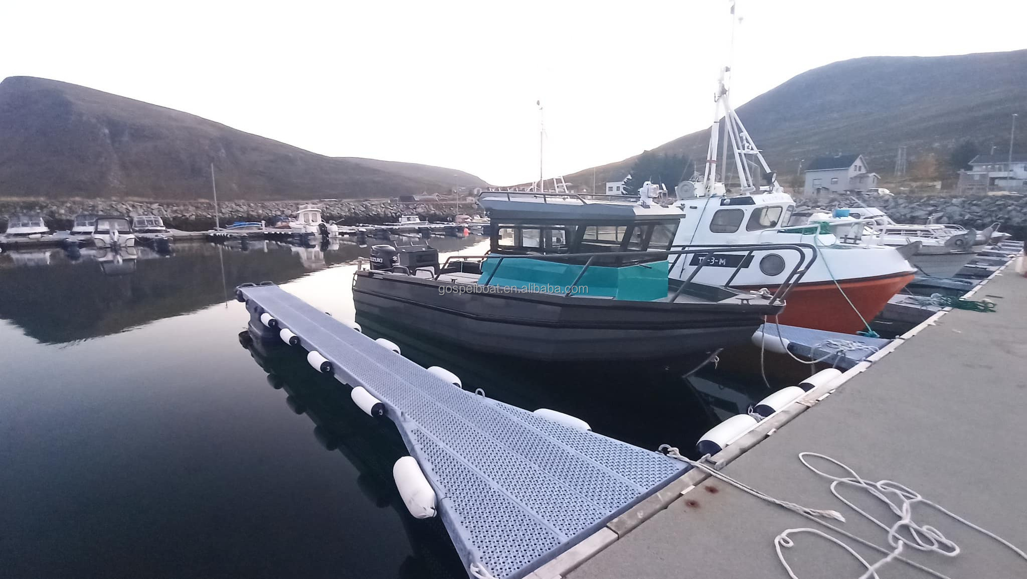 25ft/ 7.5m Gospel Easy Craft welded aluminium fishing boat with Walkaround &CE Pontoon on each side for sale