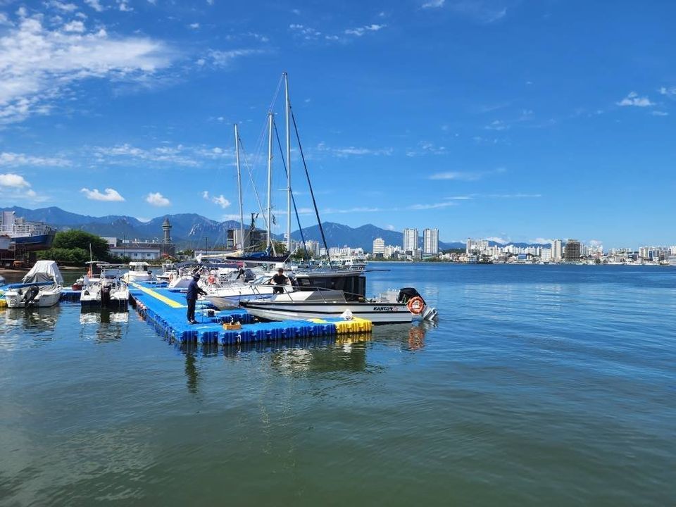 Gospel Boat - 25ft Easy Craft motor Boat Aluminum Sport Fishing Aluminium Boats for sale UK