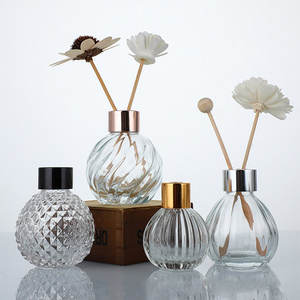 New Arrival Gift Set  Round Reed Diffusers Glass Bottle Fragrance Reed Diffuser Perfume Bottle With Rattan Stick