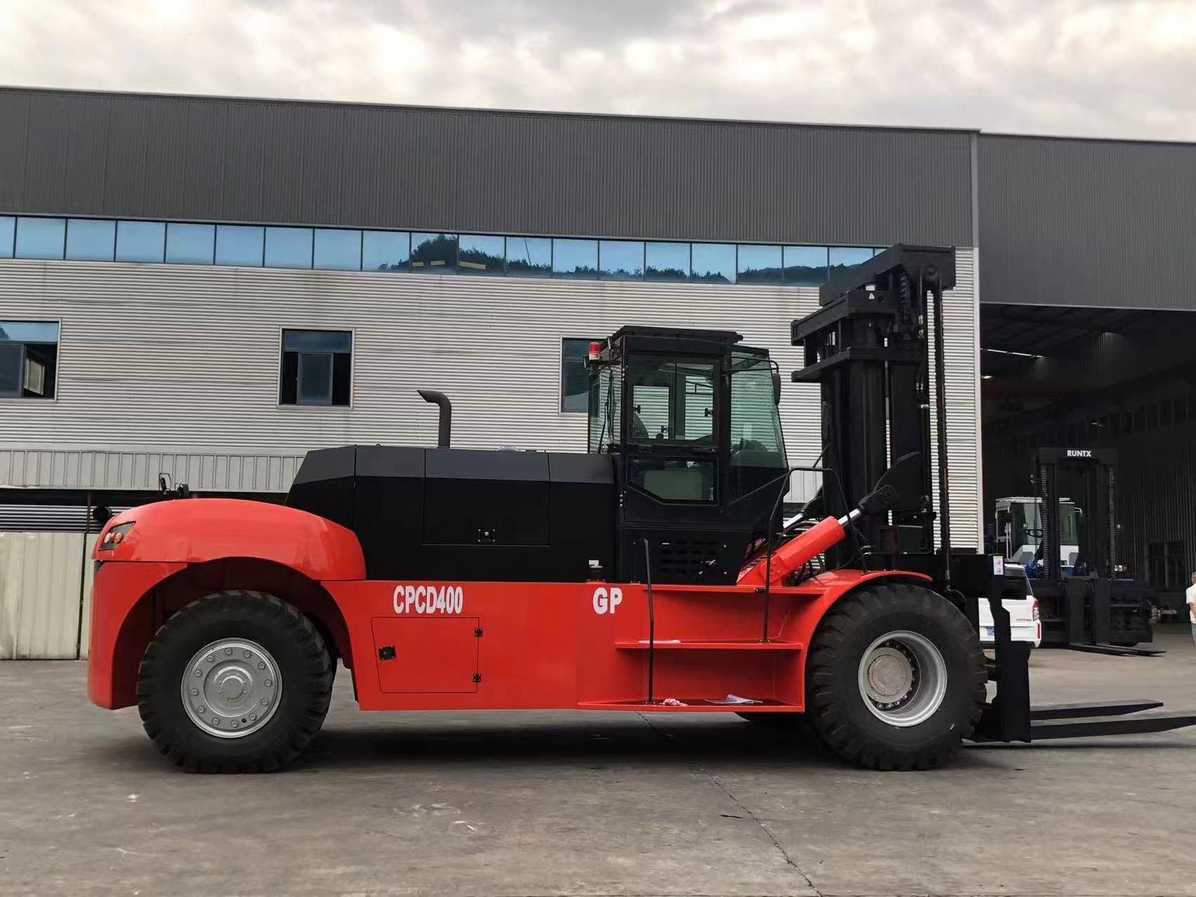 Heavy Duty Forklift Truck Container Handling 15 Ton 16 Ton 18 Ton 20 Ton 25 Ton 40 Ton 35 Ton 32 Ton 30 Ton Diesel Forklift