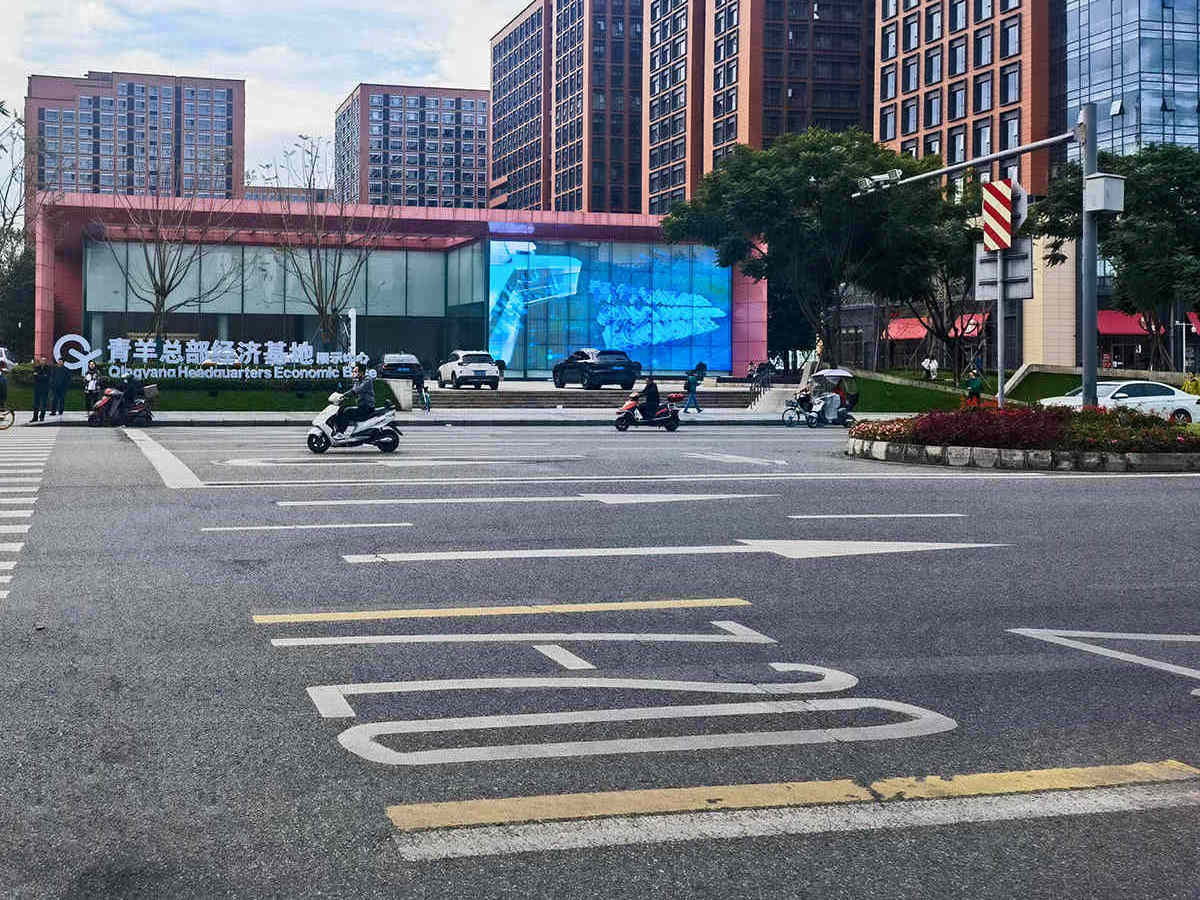 Flexible Transparent LED Display Screen p3.91 p7.8 p10 Outdoor Advertising LED Video Wall Glass Transparent Screen