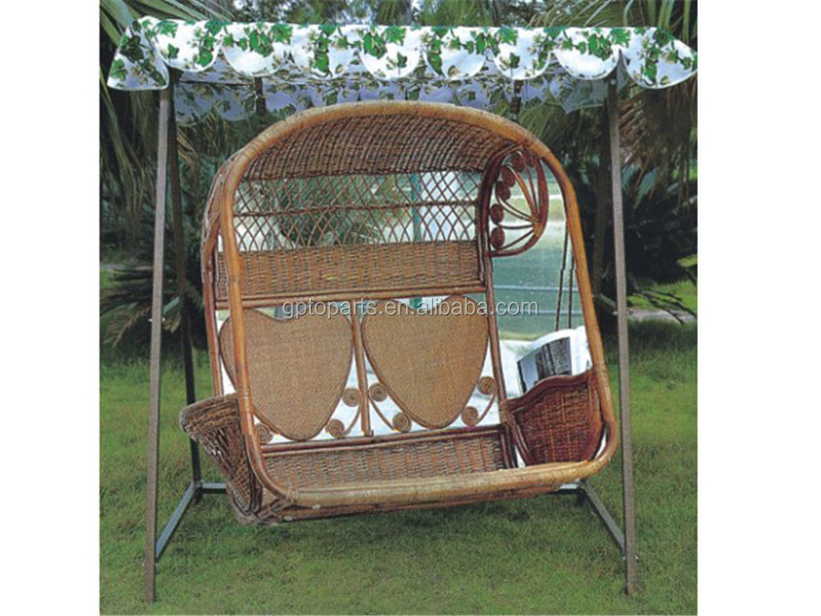 2024 hot sale good quality White rattan patio garden swing chair / good quality wicker outdoor furniture