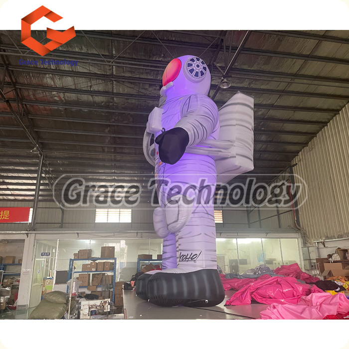 Inflatable Astronaut With Planet Model Giant Inflatable Spaceman Inflatable Solar System Planets Balloon Decoration