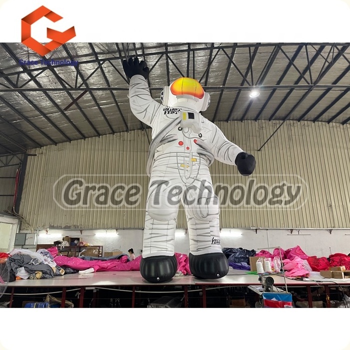 Advertising Inflatable Astronaut Model Customized Giant Cosmonaut Inflatable Spaceman with LED Lights