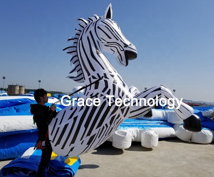 Outdoor White Inflatable Walking Horse / Inflatable Horse Animal Costume Parade Decoration for Advertising