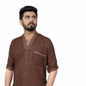 New high quality men's bulk v neck thobe premium clothes men robes cheap prices brown dyed v neck thobe Wholesale Islamic  thobe