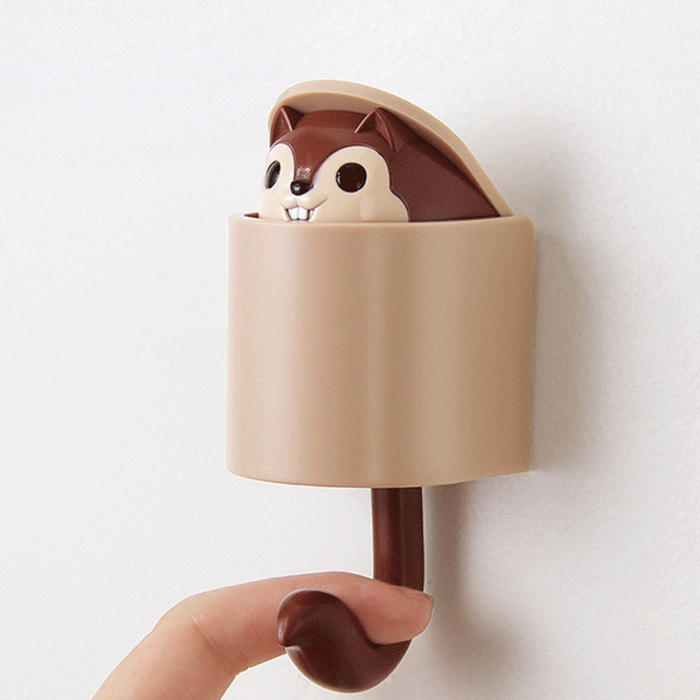 Wholesale Cute Squirrel Plastic Decoration Hanger Wall Hook Self Adhesive Hook For Children