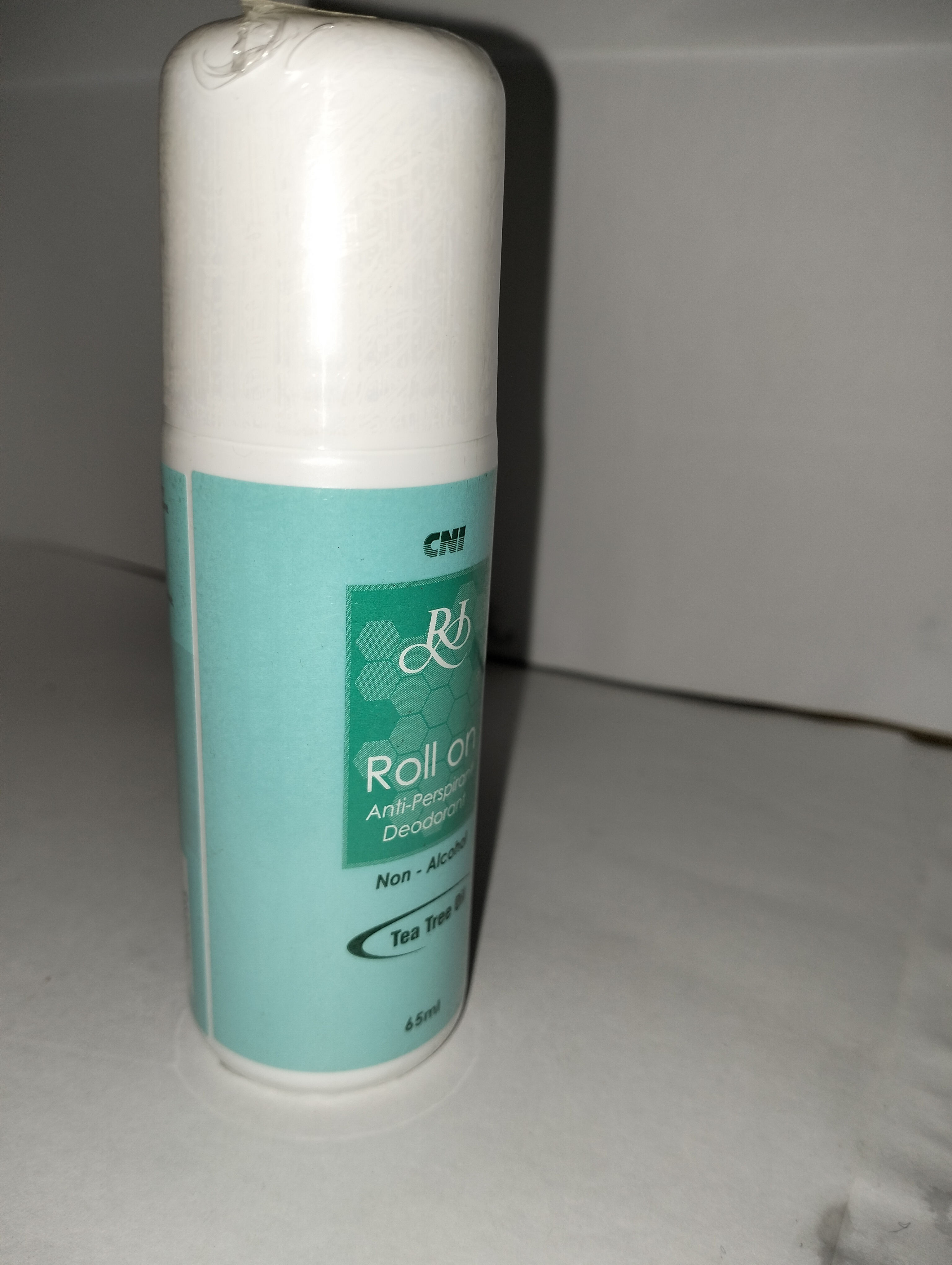 Hottest Product RJ Roll On  65ml Formulated For Quick Absorption Providing Non Greasy Feel On The Skin