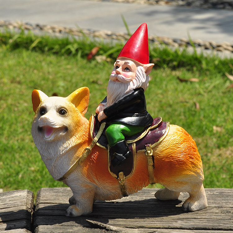 Hot selling outdoor elderly and dog decorations resin crafts pastoral ornaments micro landscape garden statues