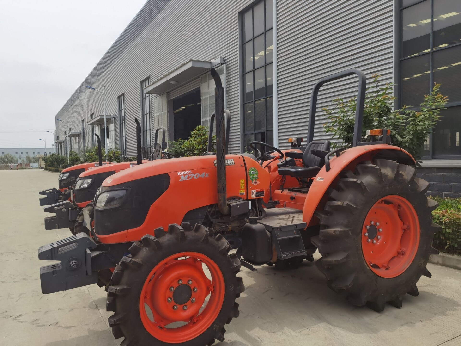 M704k kubota  used farm tractor prices