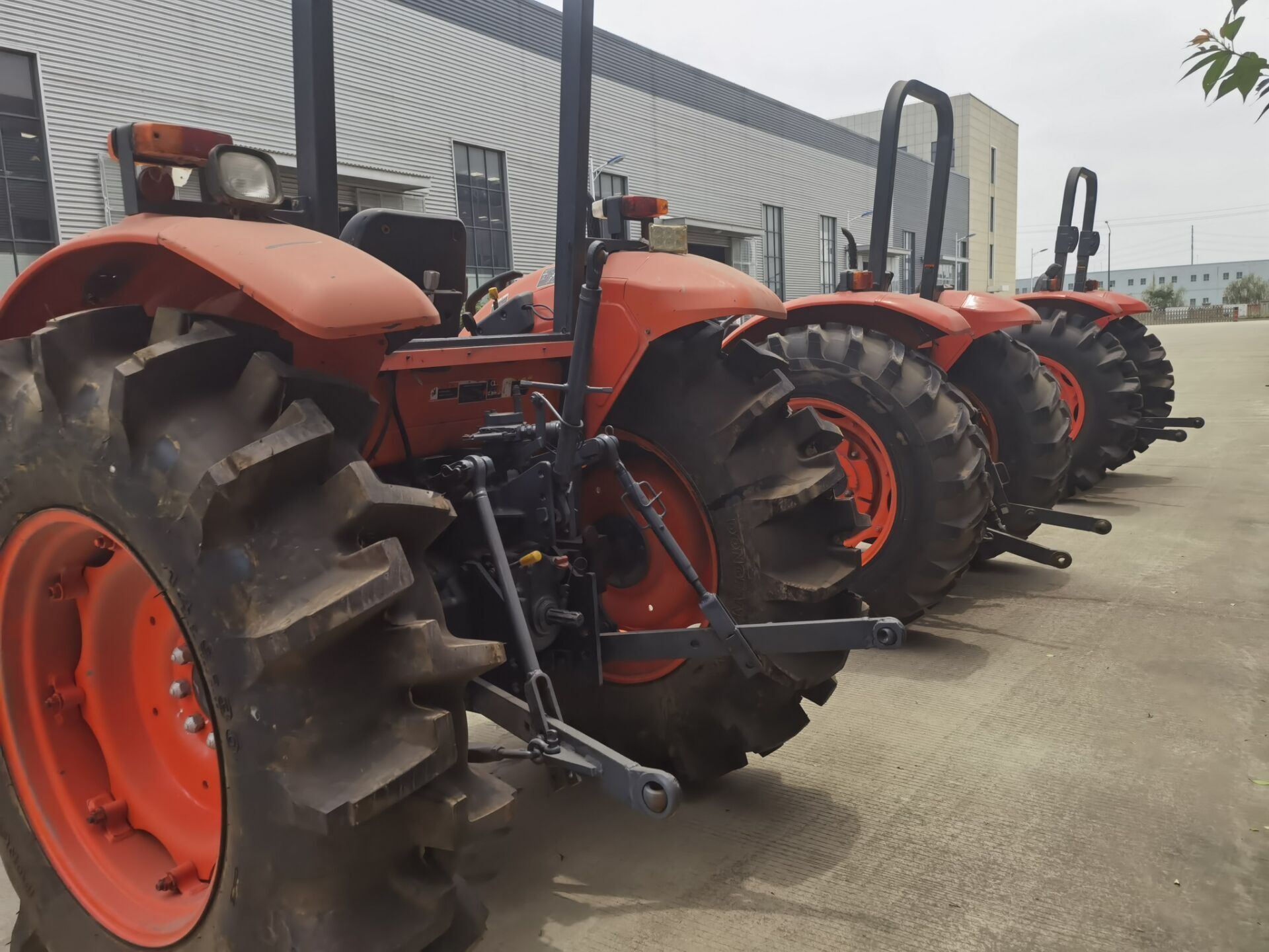 M704k kubota  used farm tractor prices