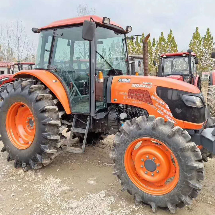 factory direct sale second hand used KUBOTA tractor in China