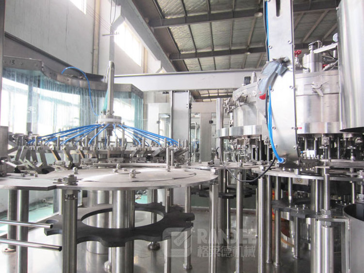 DCGF32-32-8 carbonated soda water filling machine / bottling plant