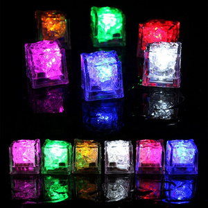 Bar Fast Slow Flash Auto Changing Color PS Water-activated Light-up LED Ice Cube