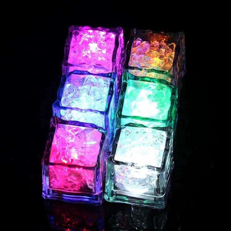 Bar Fast Slow Flash Auto Changing Color PS Water-activated Light-up LED Ice Cube