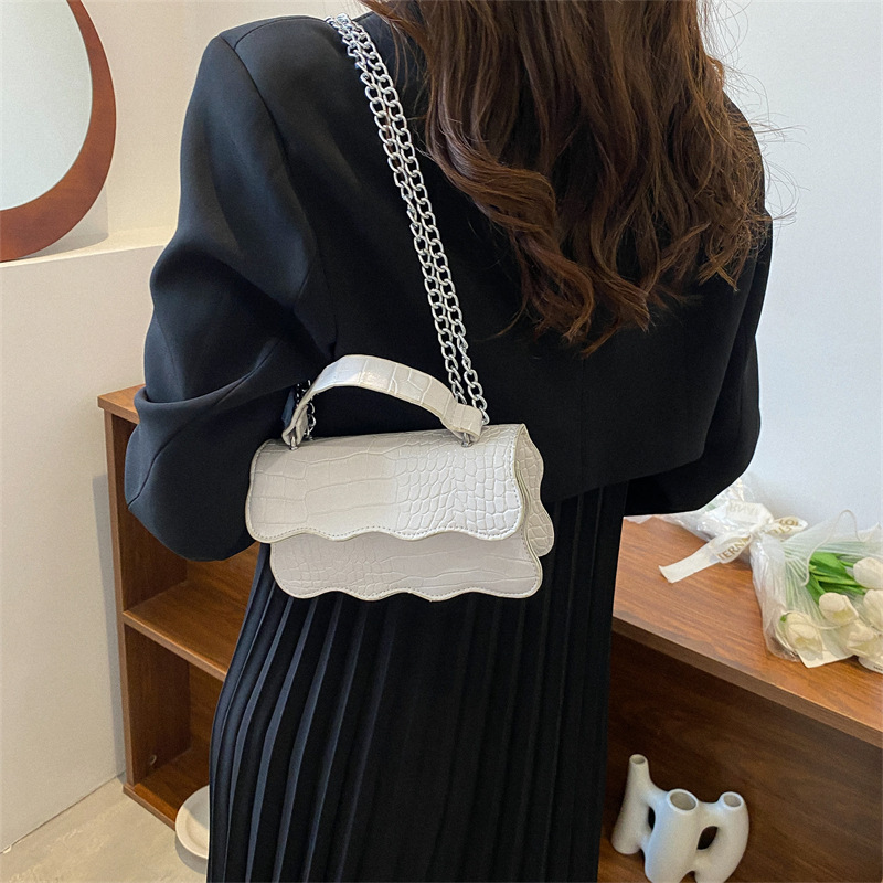 MU Hand Bags Ladies Luxury Handbags For Women China Market Wholesale Price For Cheap Ladies Bag With Chain Shoulder Bag