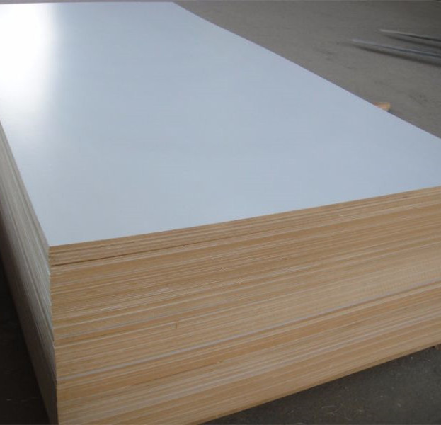 factory price white fiberboard laminated / melamine faced MDF sheet