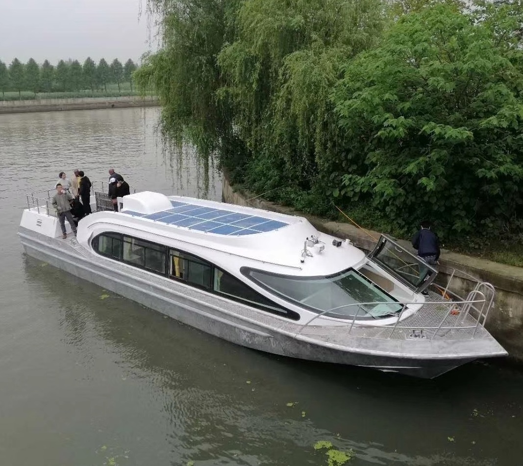 Aluminum Hull and Fiberglass Superstructure Material High Speed Jet Passenger Boat