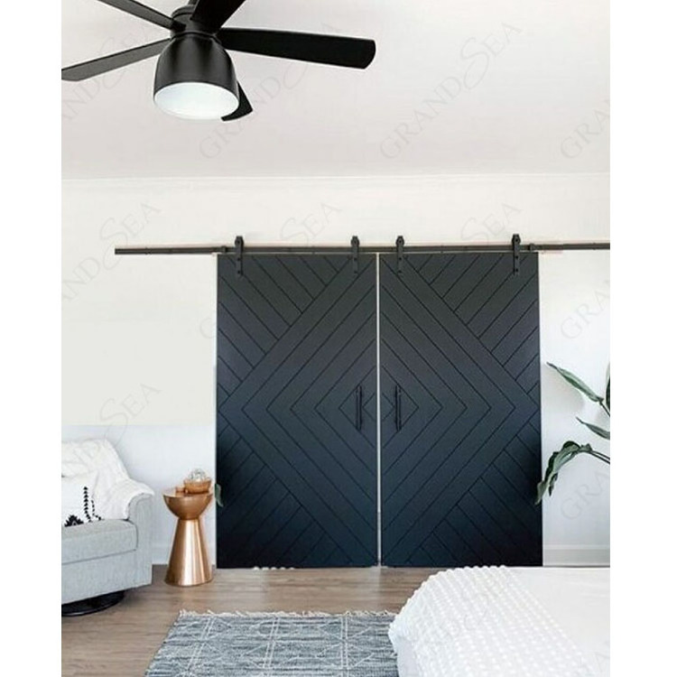 Chevron Arrow Pattern Composite MDF Solid Wood Black Interior Sliding Double Black Barn Door With Hardware Kit