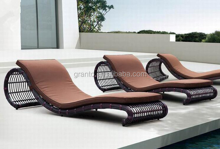 New style outdoor hotel pool side rattan sun lounger wicker chaise lounge