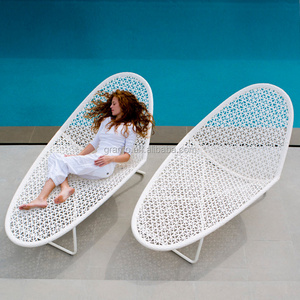 New arrive rattan wicker furniture outdoor beach sun bed patio sun lounger