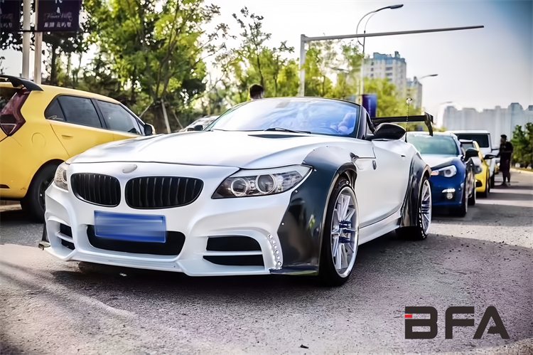 For BMW Z4 E89 ROWEN Body kit   Z4 E89 Upgrade wide-body body kit  Front and rear bumper