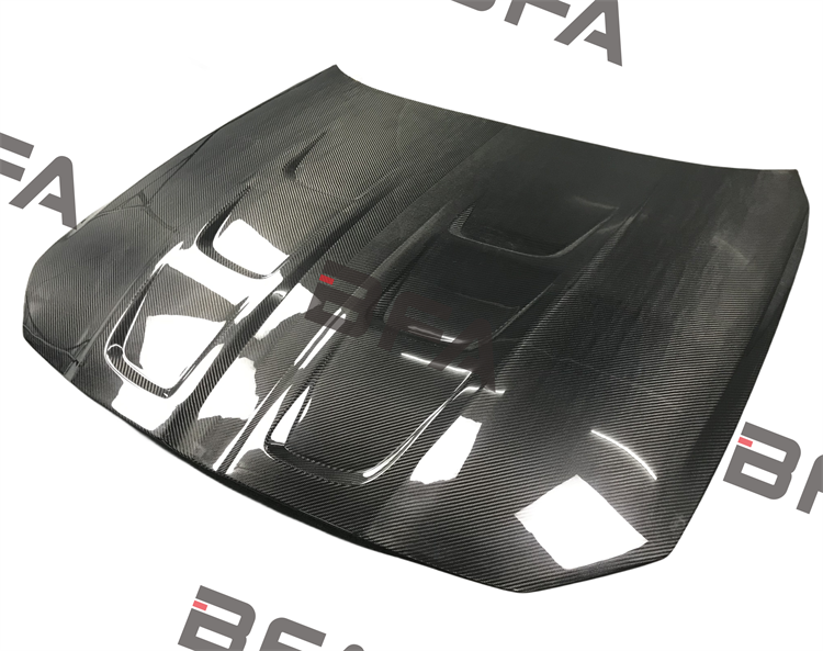 For BMW M3 M4 G82 G82 hood  3 series 4 Series dry carbon carbon carbon hood