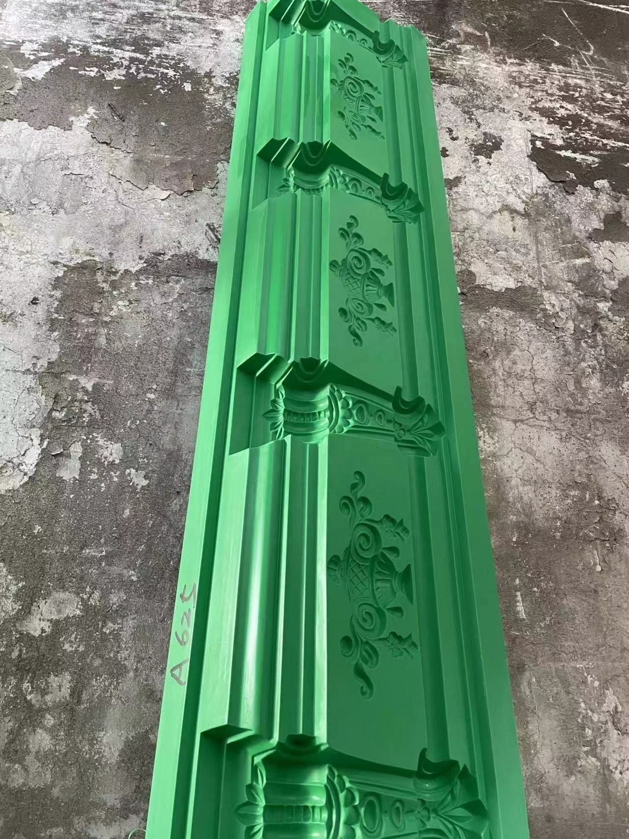 Silicone Rubber Fiberglass Cornice Molds For Producing Gypsum Concrete Products