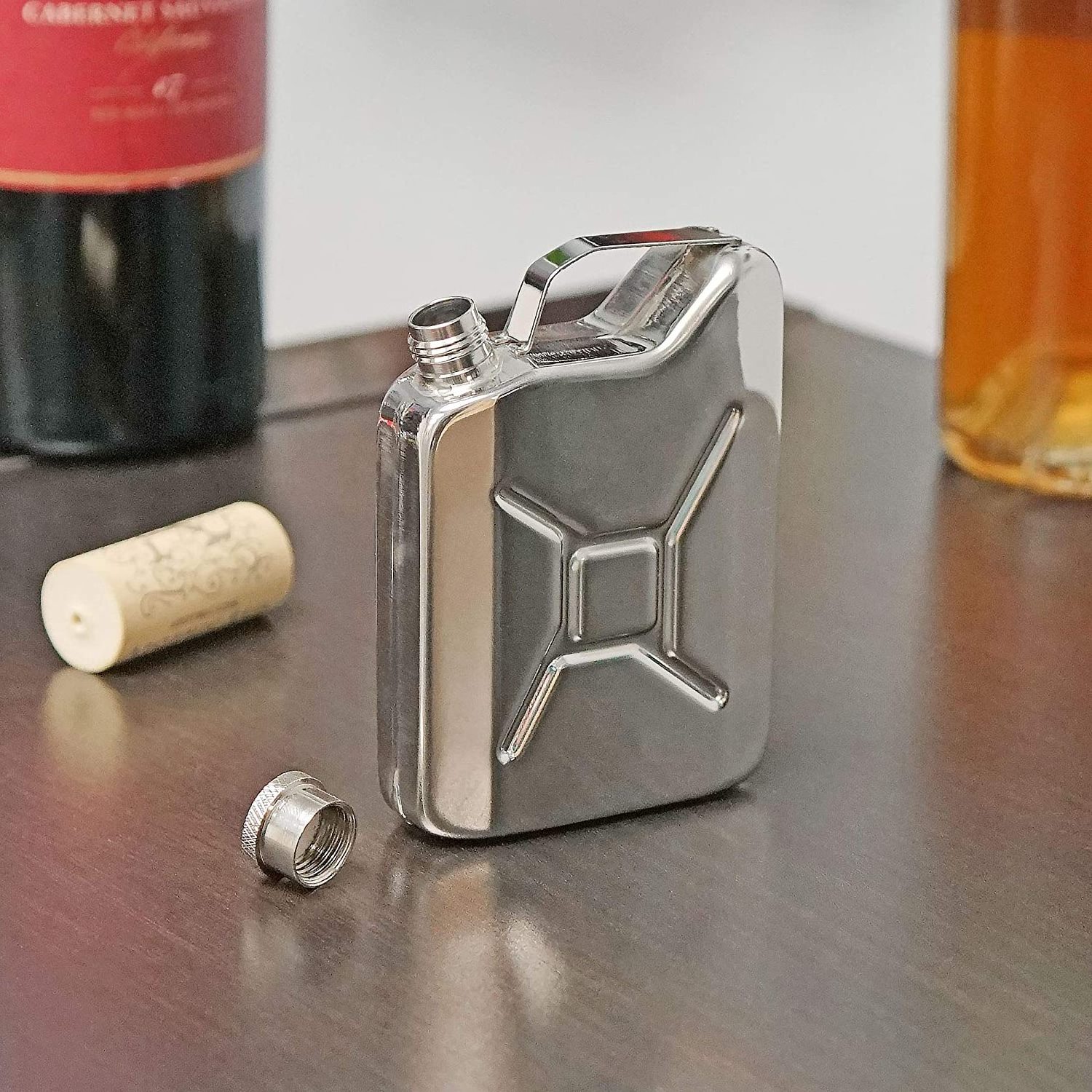 Portable Stainless Steel Hip Flask in Jerry Can Shape Mini 5oz Metal Wine Flagon Party Classic Design Gift Quality Packed Box