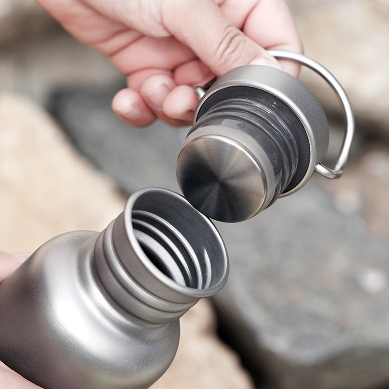 Single Wall Titanium Light Weight Portable Leakproof Outdoor Camping Titanium Water Bottle Gym Sport Bottle