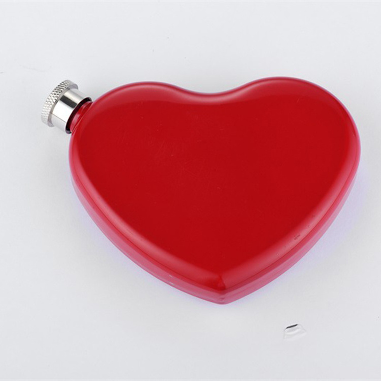 Custom 5oz 304 Stainless Steel Heart Shaped Mini Liquor Hip Flask for Gifts