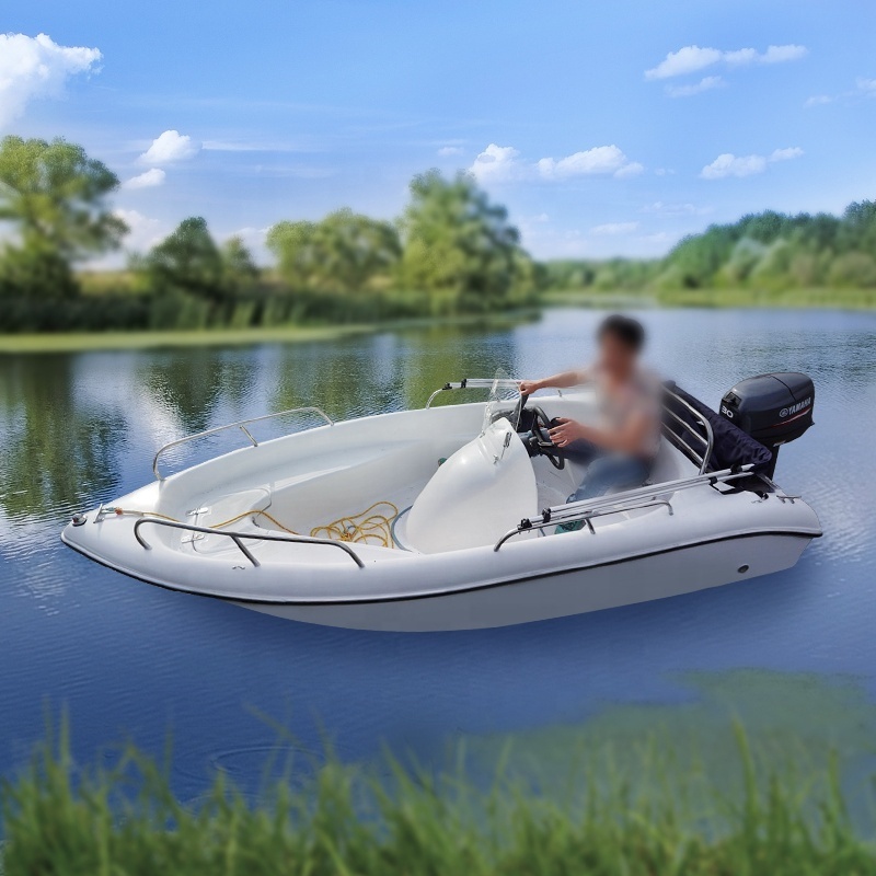 Water play equipment 12ft mini leisure boat 360 4 persons small fiberglass speed cabin boat on the water