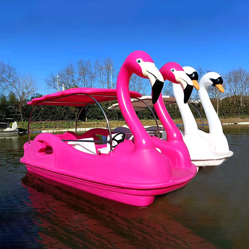 New Wear-Resistant And Durable Polyethylene Water Park Mini Electric Boat Sightseeing Boat