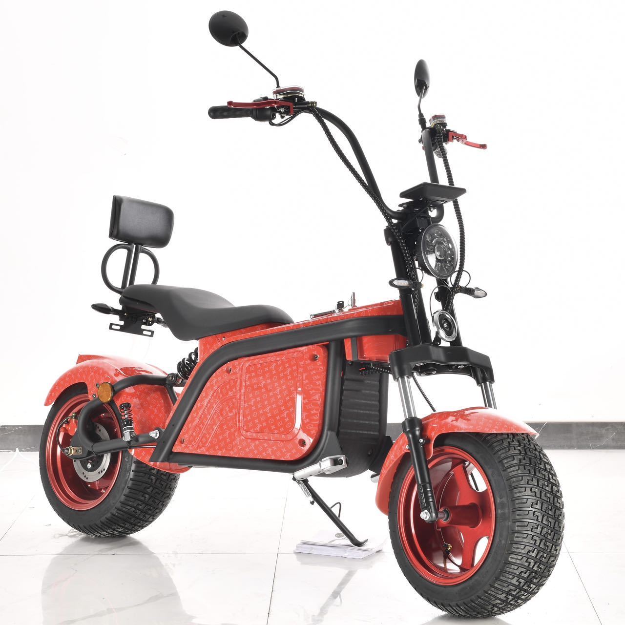 New E-Scooter 10 Inch Long Range 45KM 65KM 1500W 2 Wheel Electric Scooter