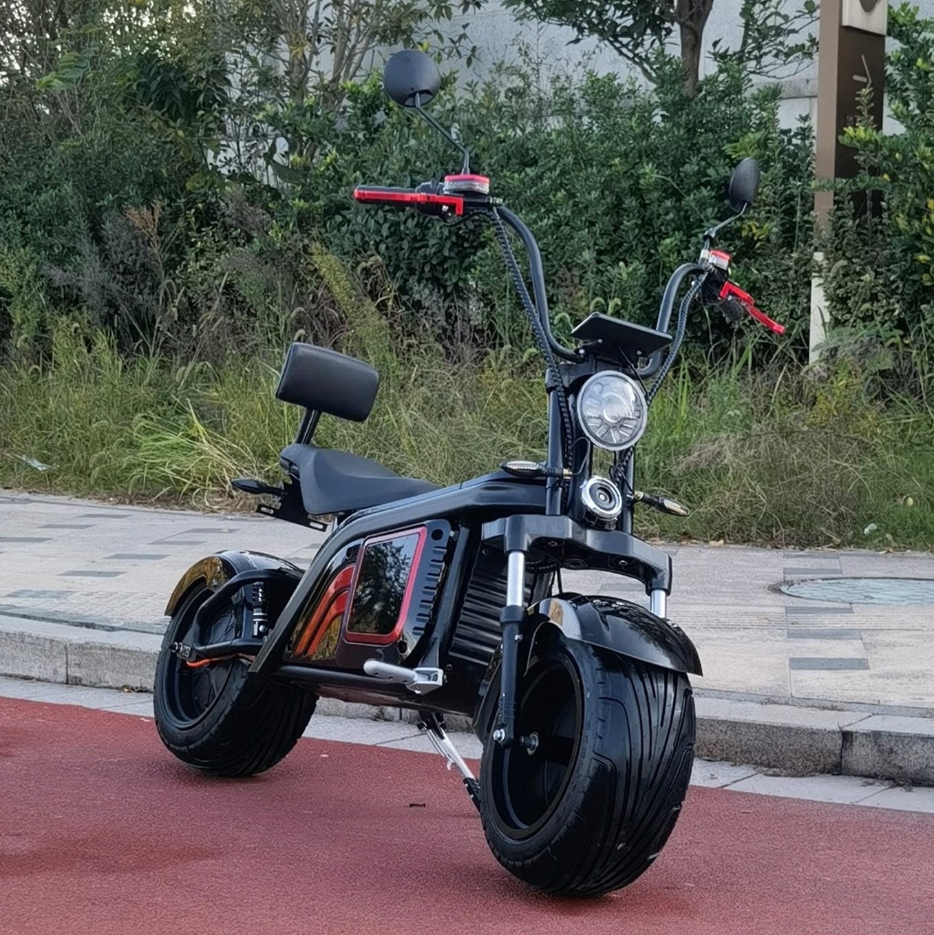 Chinese Zhejiang Powerful Motor Luxury 8000 Watt 120 KM H Pantera Sport Electric Motorcycle