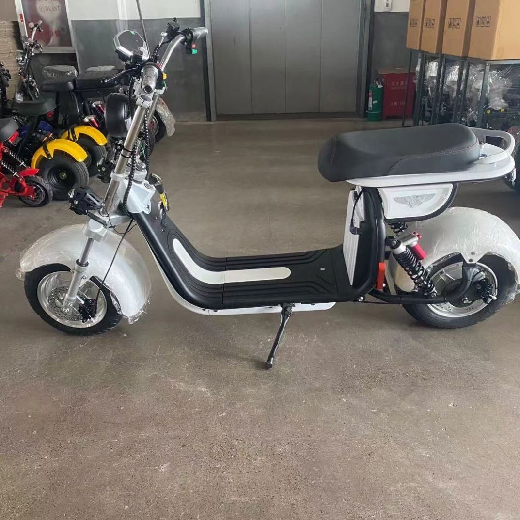 Free Shipping Elektrische Step 8.5 Inch Electric Motorcycle Scooter 1500W 10.4Ah Adult Electric Scooter Citycoco