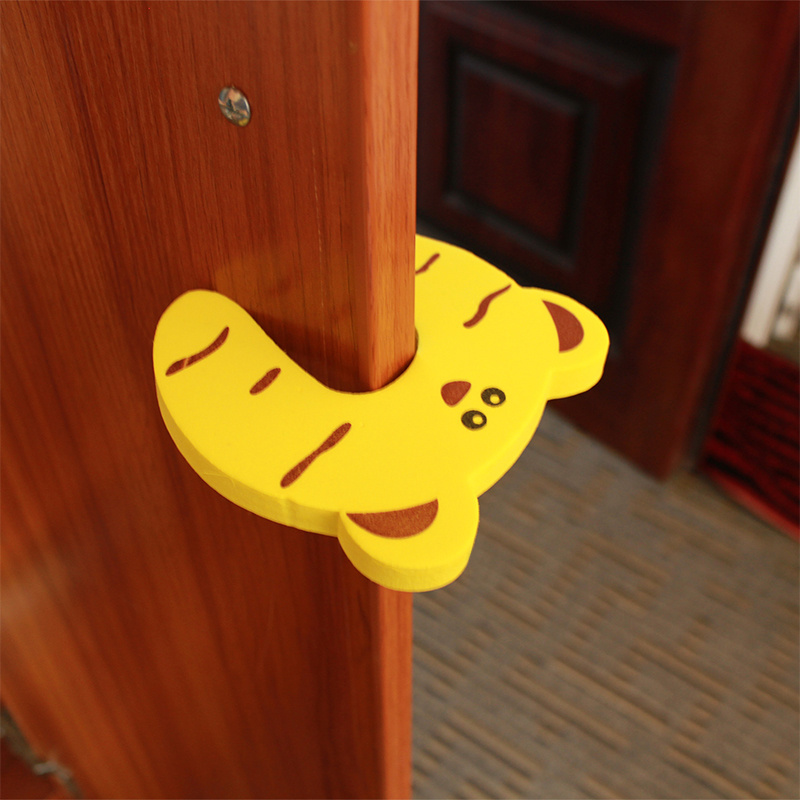 Baby Door Stopper Cartoon Wardrobe Door Stopper Windproof Soft Durable Safety Foam Guards Baffle Door Stopper Random Color