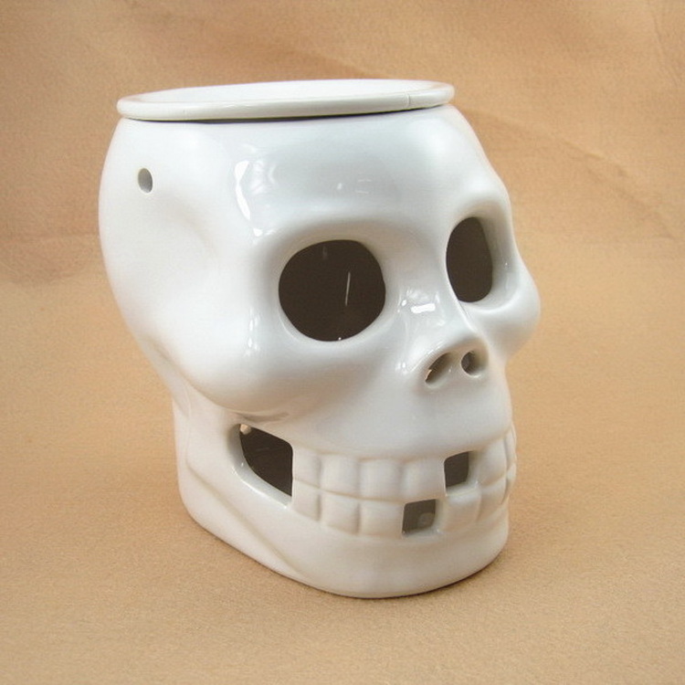 Fancy Halloween Black Skull Wax Warmer Ceramic Skull Oil Burner Eco-friendly Manufacturer Customize Modern Tea Light Global