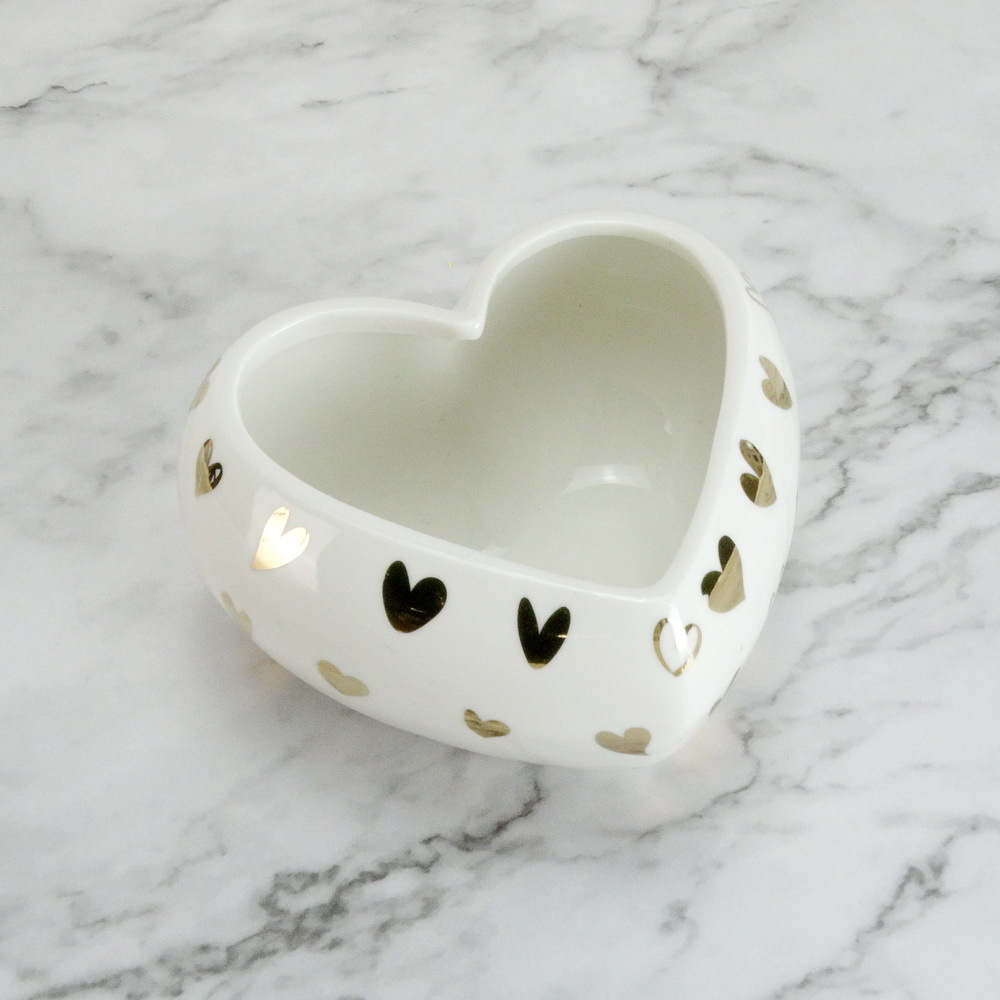 Valentines Series Porcelain Candle Jar Candle Holder White Heart Shaped Candle Jar for Home Decoration