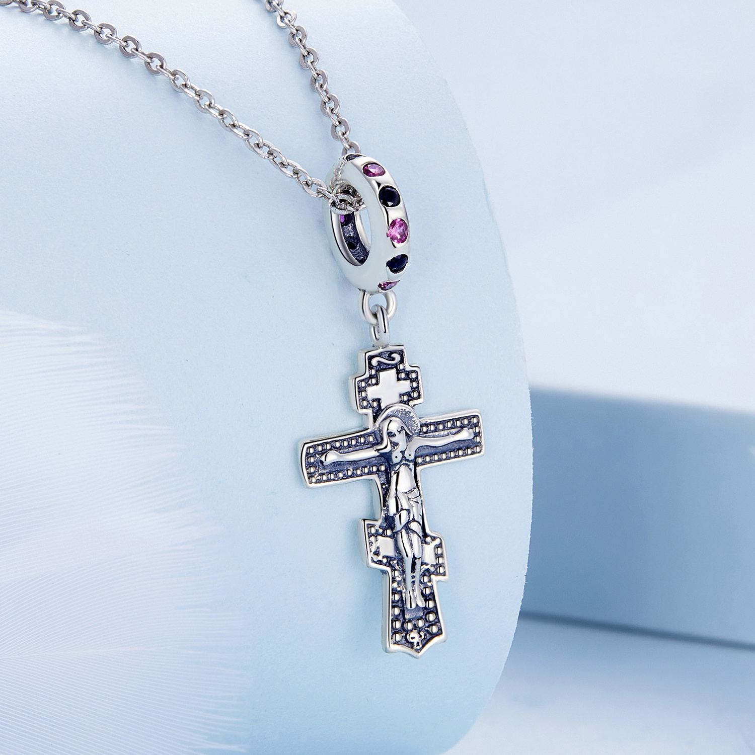 Vintage trendy fashion Personalized designer jewelry 925 sterling silver Zircon jesus cross bead pendant for jewelry making